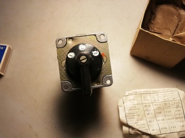 Старый переключатель из Польской Народной Республики, CAM SWITCH.
