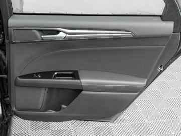 Ford Mondeo V Kombi Facelifting 2.0 EcoBlue 150KM 2020 Ford Mondeo WD2445P#2.0 EcoBlue Titanium Podgrz.f,, zdjęcie 26