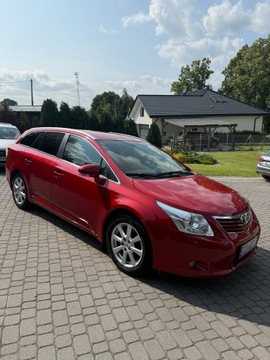 Toyota Avensis II Kombi 2.2 D-4D 150KM 2009