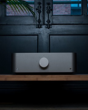 Cambridge Audio Edge A — стереоусилитель