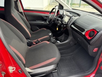 Toyota Aygo II Hatchback 5d 1.0 VVT-i 69KM 2017 Toyota Aygo 1.0 VVT-i X-cite EU6 II (2014-) 1.0 VV, zdjęcie 6