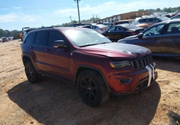 Jeep Grand Cherokee IV Terenowy Facelifting 2016 5.7 352KM 2017 Jeep Grand Cherokee Pierwsza szkoda, pierwszy wlasciciel TRAILHAWK KUPIONY, zdjęcie 16