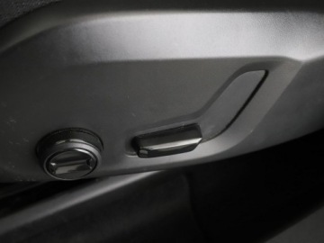 Volvo XC60 II 2021 Volvo XC 60 FV23% Momentum automat B4 AWD navi PDC, zdjęcie 33