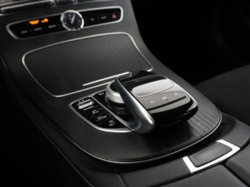 Mercedes Klasa E W213 2019 Mercedes E 300 phev full led burmester navi kamera, zdjęcie 31