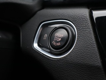 BMW X1 F48 Crossover xDrive20i 192KM 2017 BMW X1 xDrive20i, 4X4, Automat, Navi, Klima, zdjęcie 20