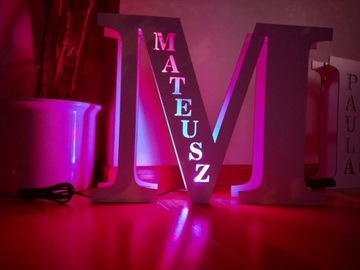 Lampka do pokoju dziecka z imieniem duża literka