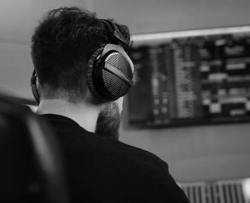 Beyerdynamic DT 990 PRO 80 Ом открыт для СТУДИИ