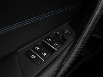 BMW Seria 5 G30-G31 Touring 520d 190KM 2018 BMW 520 FV23 520d Automat xDrive M Sport Nawigacja, zdjęcie 35