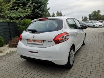 Peugeot 208 I Hatchback 5d 1.4 HDI 68KM 2013 Peugeot 208 1.4 HDI 68KM Klimatyzacja Tempomat, zdjęcie 5