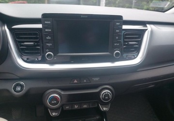 Kia Stonic Crossover 1.0 T-GDI 120KM 2019 Kia Stonic Climatronic Navi Kamera Szyberdach Tempomat Alu17 Dealer Kia, zdjęcie 22