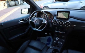 Mercedes Klasa B W246 Sports Tourer Facelifting 1.6 200 156KM 2016 Mercedes-Benz Klasa B Mercedes-Benz Klasa B 200 UrbanStyle Edition 1.6, zdjęcie 25
