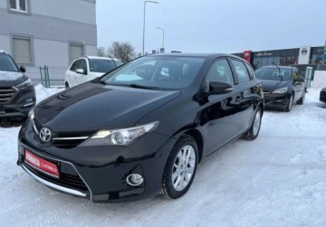 Toyota Auris I Hatchback 3d Facelifting 1.6 Valvematic 132KM 2013 Toyota Auris kamera , nawigacja 1.6 Benzyna 132KM, zdjęcie 9