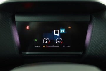 Citroen C4 III SUV 1.2 PureTech 130KM 2022 Citroen C4 1.2 PureTech, Salon Polska, zdjęcie 7