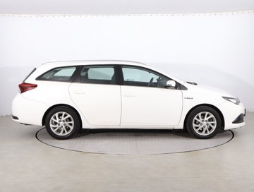 Toyota Auris II Touring Sports Facelifting 1.8 Hybrid 136KM 2017 Toyota Auris Hybrid, Salon Polska, Serwis ASO, zdjęcie 5