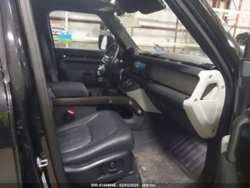 Land Rover Defender IV (L663) 2022 Land Rover Defender 110 X-Dynamic Se 2022 3.0l 3.0 Benzyna 395KM, zdjęcie 9