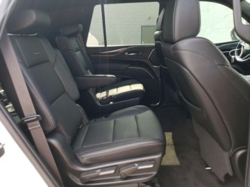 Cadillac Escalade III 2022 Cadillac Escalade 2022 CADILLAC ESCALADE LUXURY 6.2 Benzyna 420KM, zdjęcie 10