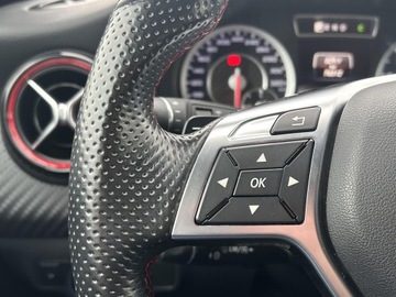 Mercedes Klasa A W176 Hatchback 5d AMG 2.0 45 AMG 360KM 2015 Mercedes-Benz A 45 AMG, zdjęcie 22
