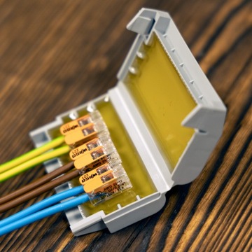 WAGO GELBOX MUFA KABLOWA ŻELOWA PRZELOTOWA NA 3 SZYBKOZŁĄCZKI 0,2-4mm2 IPX8