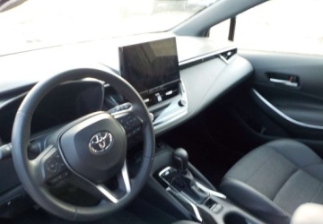 Toyota Corolla XII TS Kombi Facelifting 1.8 Hybrid 140KM 2024 Toyota Corolla Okazja 1.8 Hybryda 140KM, zdjęcie 26