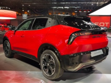 Alfa Romeo Junior SUV 1.2 Hybrid 145KM 2026 ALFA ROMEO Junior Ibrida Ti Suv 1.2 (145KM) 2026, zdjęcie 2