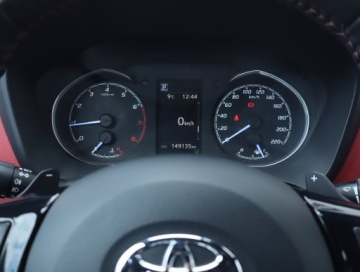 Toyota Yaris III Hatchback 5d Facelifting 2017 1.5 Dual VVT-iE 111KM 2018 Toyota Yaris 1.5 Dual VVT-i, Salon Polska, zdjęcie 10