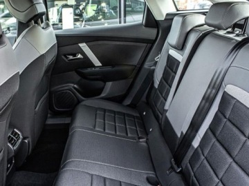 Citroen C4 IV 2025 Od ręki - Plus eDCT6 1.2 mHEV 145KM / Pakiet Zimowy, zdjęcie 11