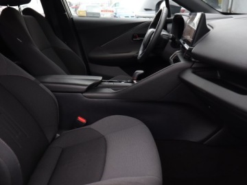 Toyota C-HR I Crossover Facelifting 1.8 Hybrid 122KM 2023 Toyota C-HR 1.8 Hybrid, Salon Polska, zdjęcie 8