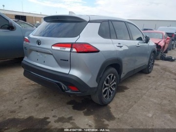 Toyota Corolla Cross 2023 Toyota Corolla Cross Hybrid S 2023 2.0l 2.0 Hybryda 150KM, zdjęcie 2