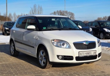 Skoda Fabia II Hatchback 1.2 i HTP 12V 70KM 2008 Skoda Fabia 1,2 Ben Klima 1.2 Benzyna 70KM, zdjęcie 1