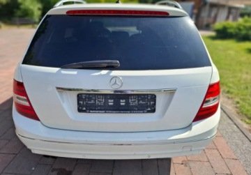 Mercedes Klasa C W204 Kombi T204 1.8 180 CGI BlueEFFICIENCY 156KM 2011 Mercedes-Benz Klasa C Super stan techniczny 1.8 Benzyna 156KM, zdjęcie 4