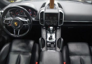 Porsche Cayenne II SUV Facelifting 3.0 D 262KM 2014 Porsche Cayenne 3.0 Diesel _ 262 KM _ Panorama _ LIFT 3.0 Diesel 262KM, zdjęcie 4