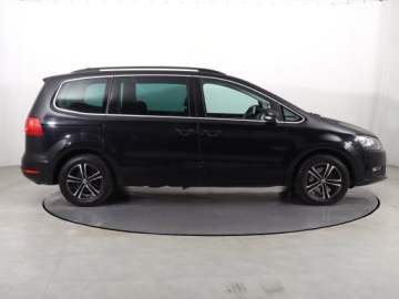 Volkswagen Sharan II Van 2.0 TSI 200KM 2011 VW Sharan 2.0 TSI, DSG, Navi, Xenon, Bi-Xenon, zdjęcie 5