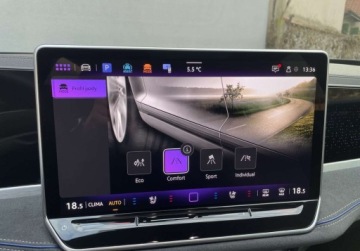 Volkswagen Passat B9 2024 Volkswagen Passat Variant 2.0TSI 265KM R-Line 4Motion Salon PL Panorama Ma, zdjęcie 22