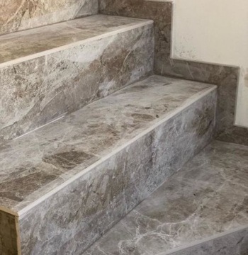Marmuropodobne płytki na schody 120x30 KREM / BEŻ antypoślizgowe NOWOŚĆ