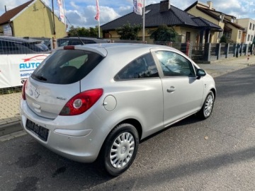 Opel Corsa D Hatchback 1.2 Twinport ECOTEC 70KM 2010 Opel Corsa KLIMATYZACJA PARKTRONIC PODGRZEWANE FOTELE PODGRZEWANA KIEROWNI, zdjęcie 3