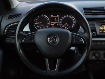 Skoda Fabia III Hatchback 1.2 TSI 110KM 2015 Skoda Fabia 1.2 TSI, Salon Polska, Klima, zdjęcie 16