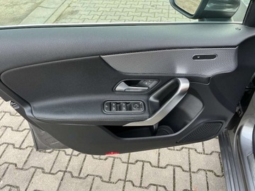 Mercedes Klasa A W177/V177 Hatchback 1.3 200 163KM 2019 Mercedes-Benz Klasa A 1.3 benzyna 163 KM 6 biegow zarej w PL zadbany, zdjęcie 19