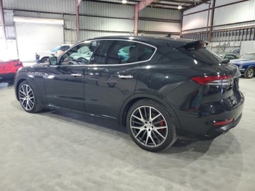 Maserati Levante 2022 Maserati Levante Modena 2022 3.0l 3.0 Benzyna 424KM, zdjęcie 1