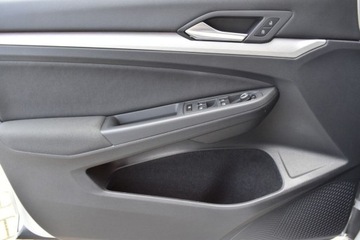 Volkswagen Golf VIII Variant 1.5 TSI 130KM 2022 Volkswagen Golf SalonPL TSI 130KM Variant Life ACC LaneAssist Czujniki ALA, zdjęcie 23