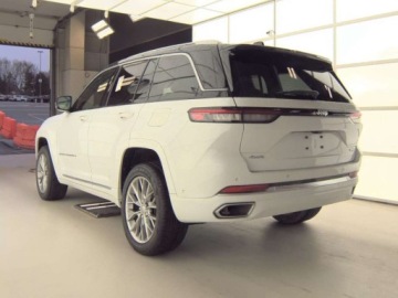 Jeep Grand Cherokee IV 2022 Jeep Grand Cherokee 2022, 5.7L, 4x4, Summit 5.7 Benzyna 357KM, zdjęcie 5