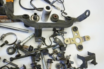 SUZUKI DL 1000 V-STROM 02-09 БОЛТЫ ВИНТЫ