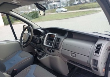 Renault Trafic II Kabina 2.0 dCi 115KM 2012 Renault Trafic Kupiony w Polsce - wersja Long - 9 foteli - 2,0 - 114 KM 2.0, zdjęcie 12