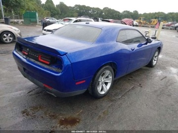 Dodge Challenger III 2021 Dodge Challenger 2021 Dodge Challenger SXT RWD 3.6 Benzyna 305KM, zdjęcie 6