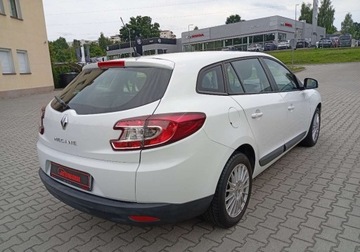 Renault Megane III Grandtour Facelifting 2013 1.6 16V 110KM 2014 Renault Megane Kupiony w Polsce - bezwypadkowy - benzyna - 1,6 - 110 KM 1.6, zdjęcie 8