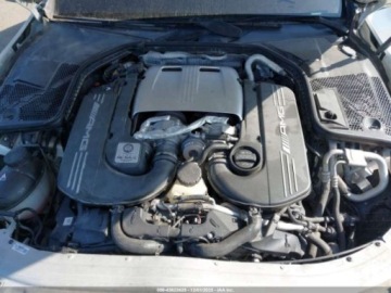 Mercedes Klasa C W205 2017 Mercedes-Benz Klasa C 63 AMG 2017 4.0 Benzyna 469KM, zdjęcie 8