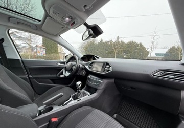 Peugeot 2014 Peugeot 308 Peugeot 308 PureTech 130 GPF Stop amp Start Allure Pack 1.2, zdjęcie 25