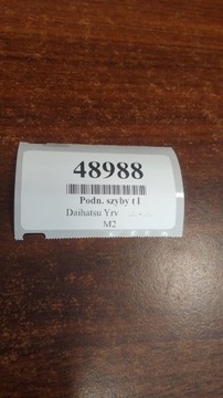 DAIHATSU YRV ZVEDÁK OKNO LEVÝ ZADNÍ 2621001020