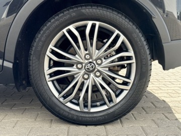 Toyota C-HR I Crossover Facelifting 1.8 Hybrid 122KM 2021 Toyota C-HR 1.8 Hybrid Executive 1.8 Hybrid Execut, zdjęcie 25