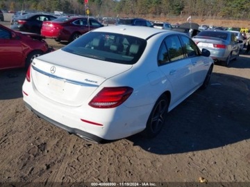 Mercedes Klasa E W213 2019 Mercedes-Benz Klasa E 2019r., 4MATIC, od ubezpieczalni 2.0 Benzyna 241KM, zdjęcie 6