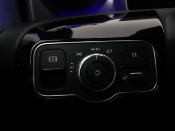 Mercedes Klasa A W177/V177 Hatchback 1.5 180d 116KM 2018 Mercedes A 180 180d Progressive Automat Nawigacja, zdjęcie 36